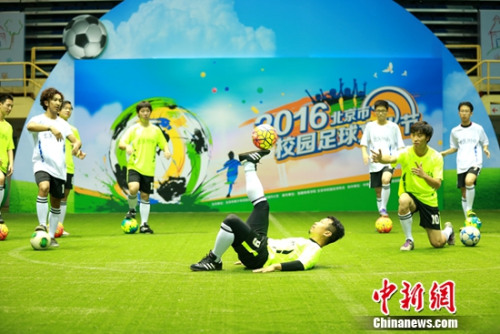 Vitality 晋级 lan 阶段的 BLAST Open Fall 2025